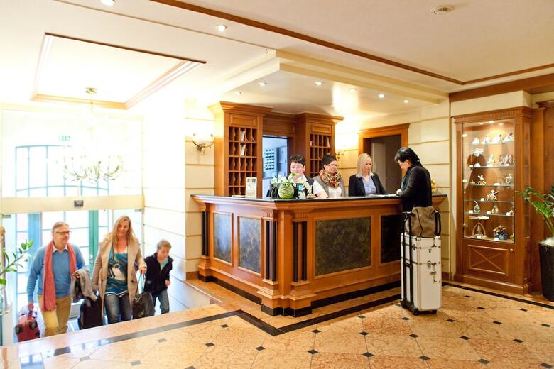 Hotel Wei�es Ro� Marienberg