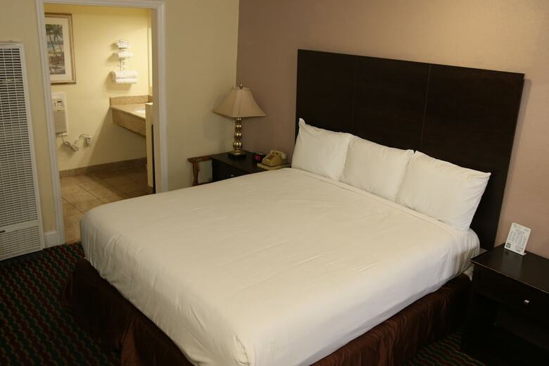 Motel Town And Country
