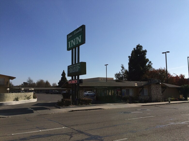 Motel Town And Country