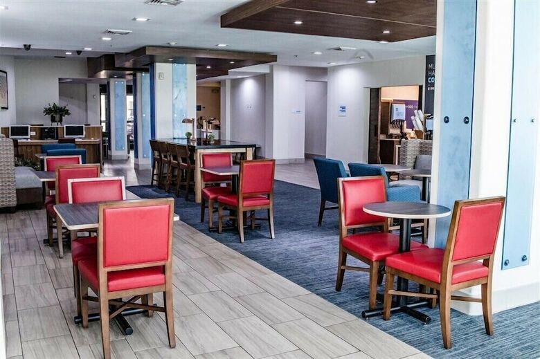 Hotel Holiday Inn Express Suites Beeville