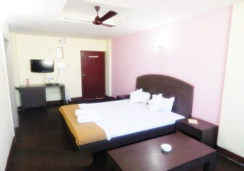 Hotel Ashapura International By Zingo