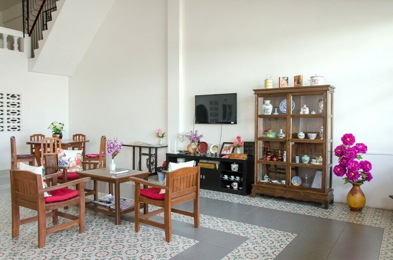 Hotel Sleeper  House