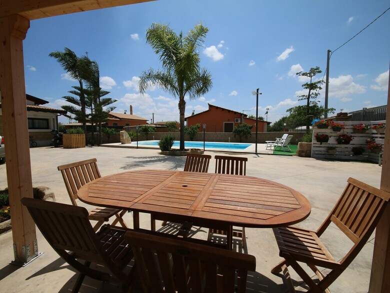 Casa Syramusa Con Piscina