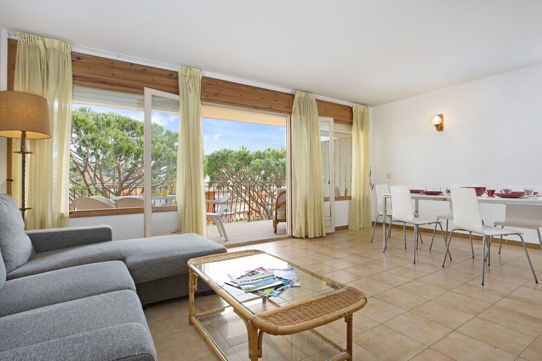 Apartment Illa 23