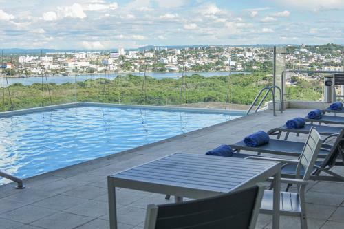 Hotel Holiday Inn Express Cartagena Manga