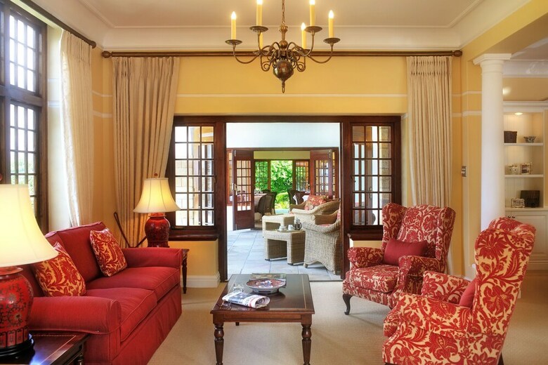 Hotel St James Manor