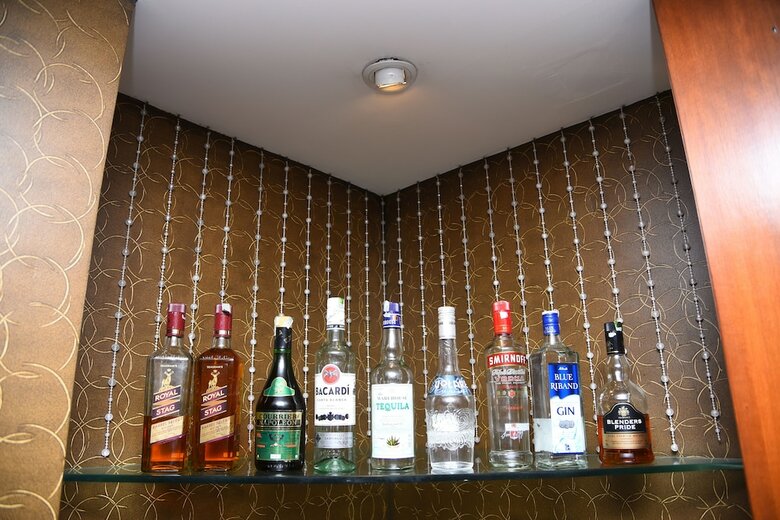 Hotel Royal Orchid Suites
