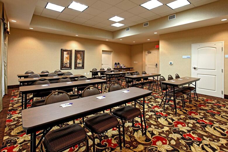 Holiday Inn Express Hotel & Suites Crestview