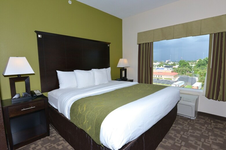 Hotel Comfort Suites Lake City