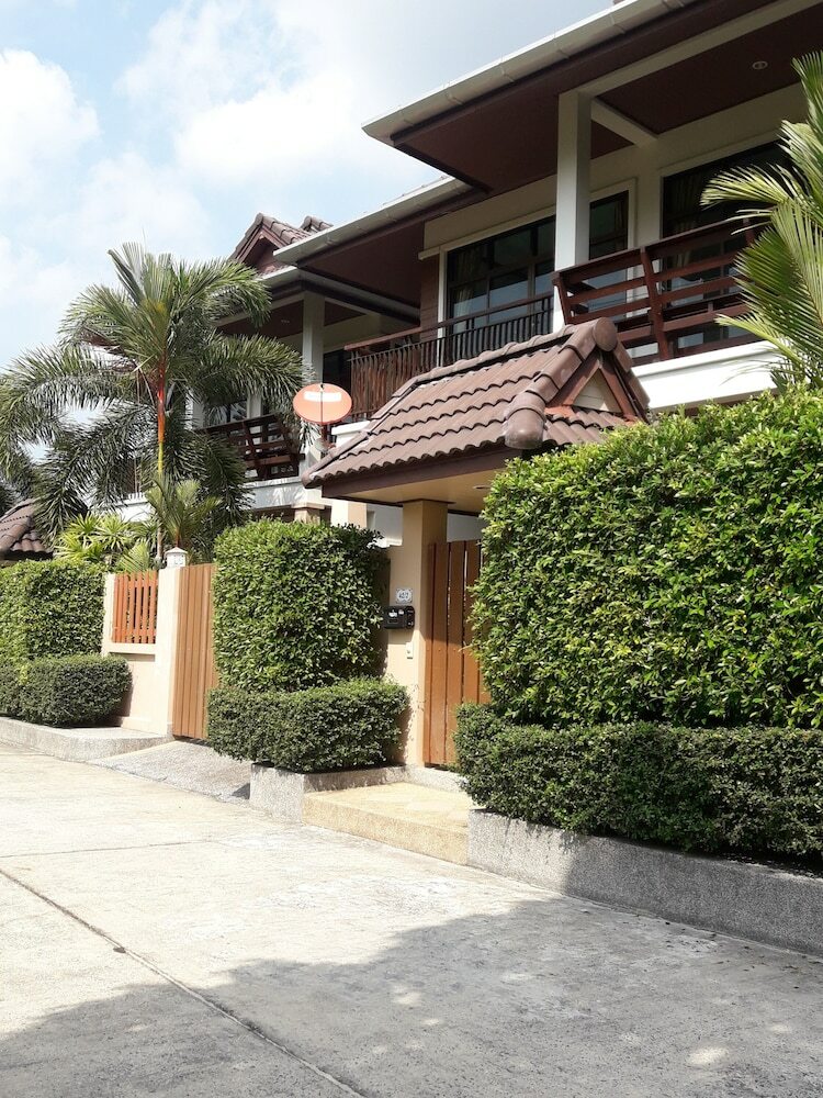 Paradise Villas
