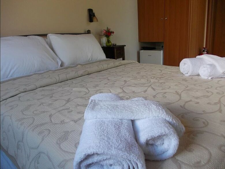 Bed & Breakfast Anthosguesthouses