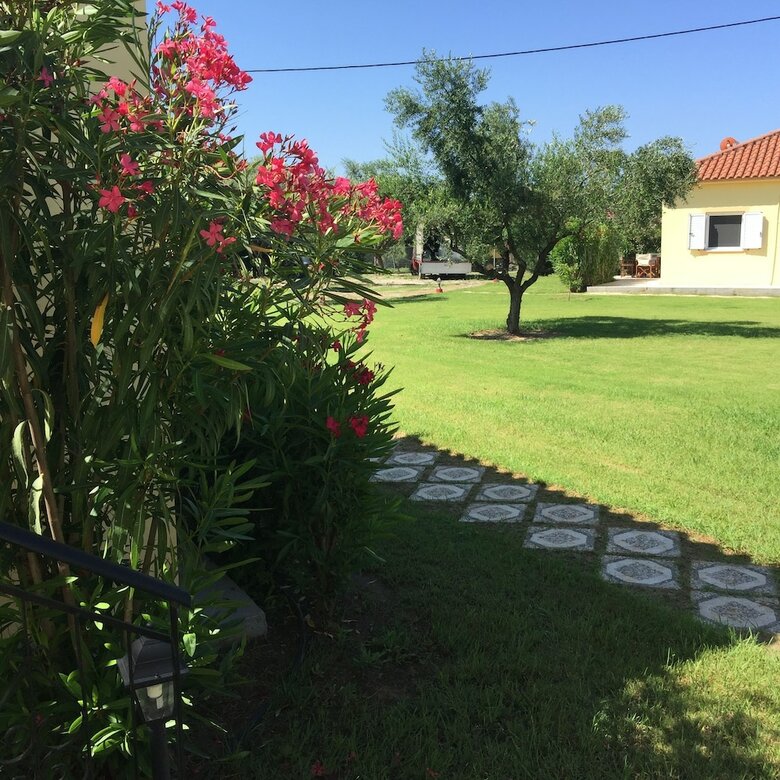 Bed & Breakfast Anthosguesthouses