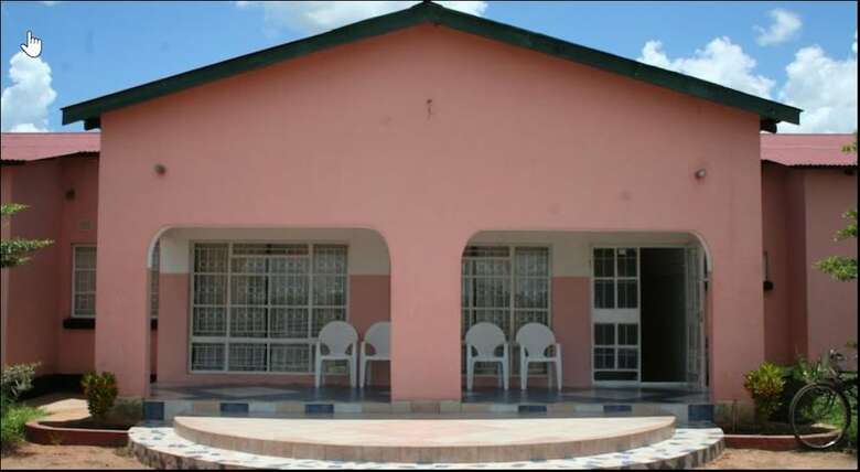 Hotel Kwesu Guest House