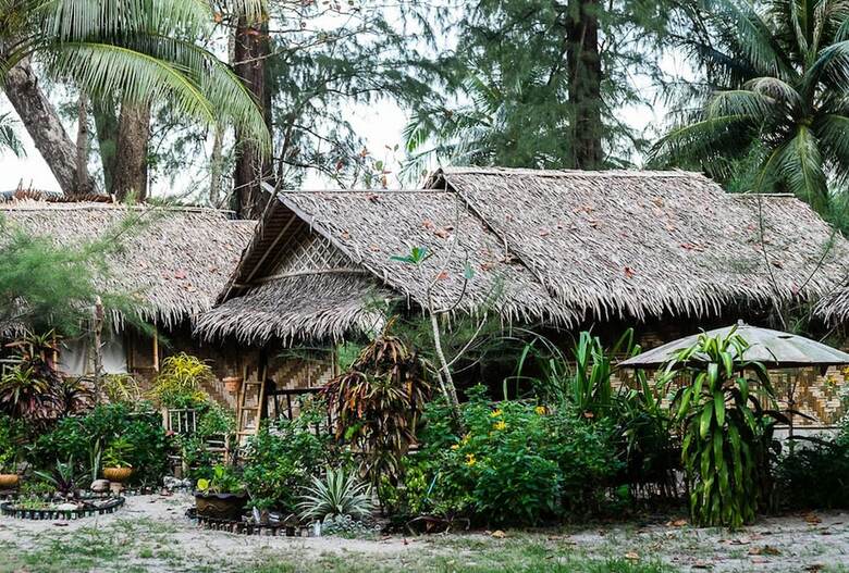 Hotel Deeland Bungalows