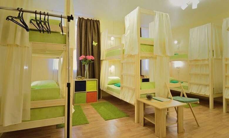 Hostal Hostel Gostevoy Dom Nice