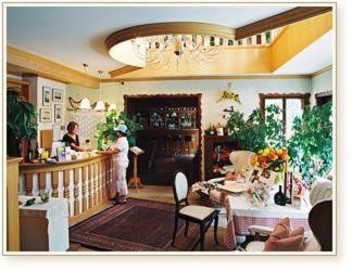Hostal Rh�nh�uschen
