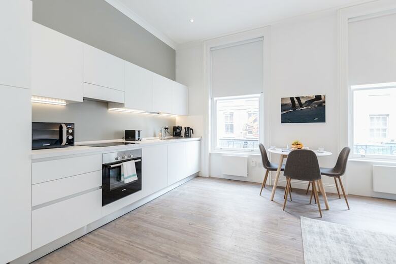 Soho Apartments By Basetogo