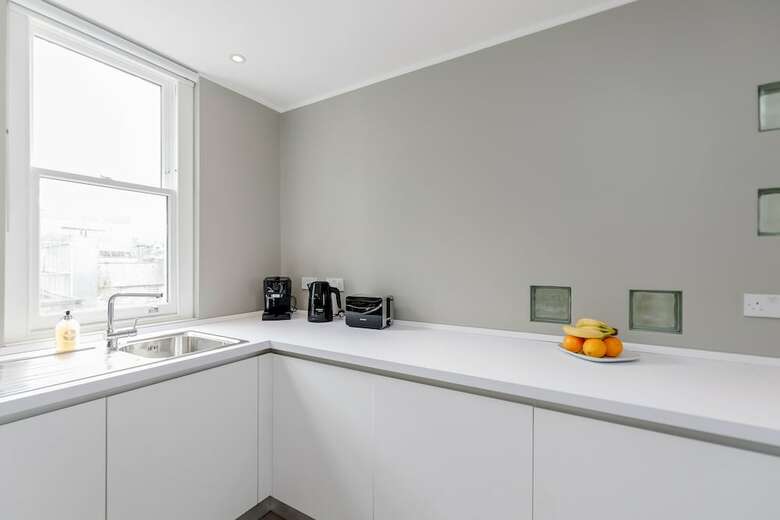 Soho Apartments By Basetogo
