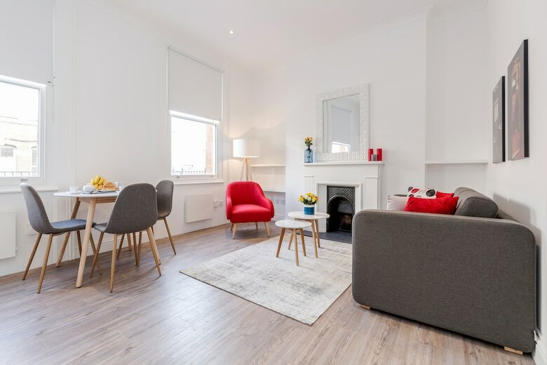 Soho Apartments By Basetogo