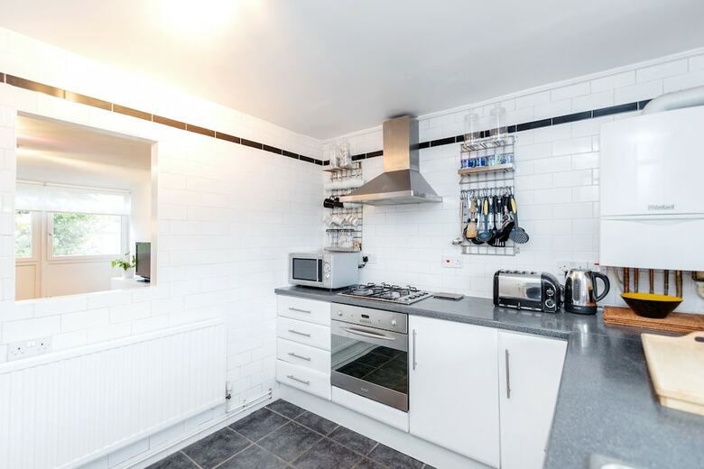 Apartamentos Holland Park Heights By Basetogo