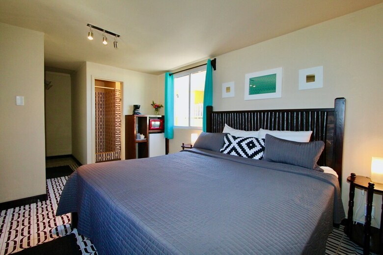 Parham Plaza Hotel