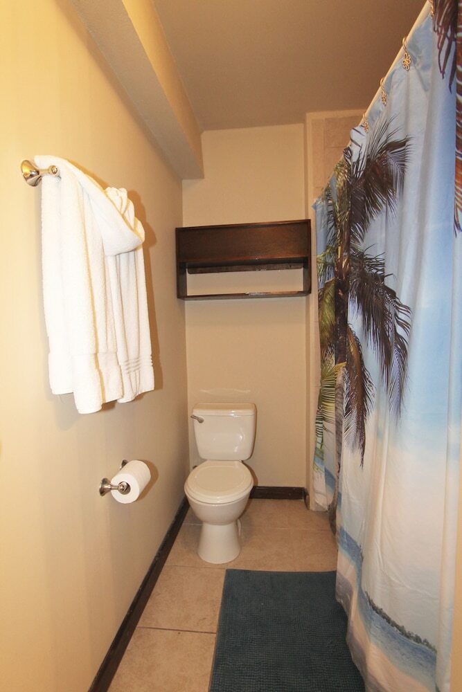 Parham Plaza Hotel