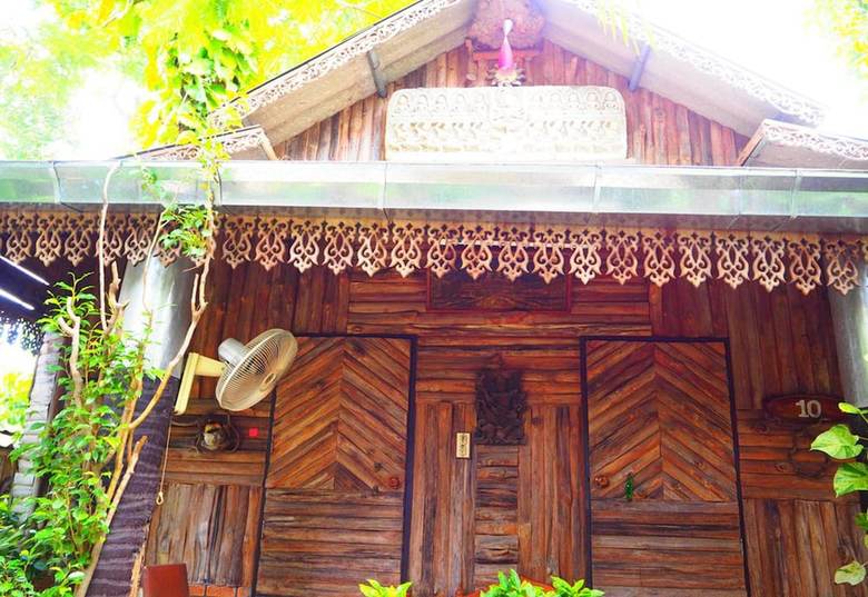 Hotel Three J Guesthouse