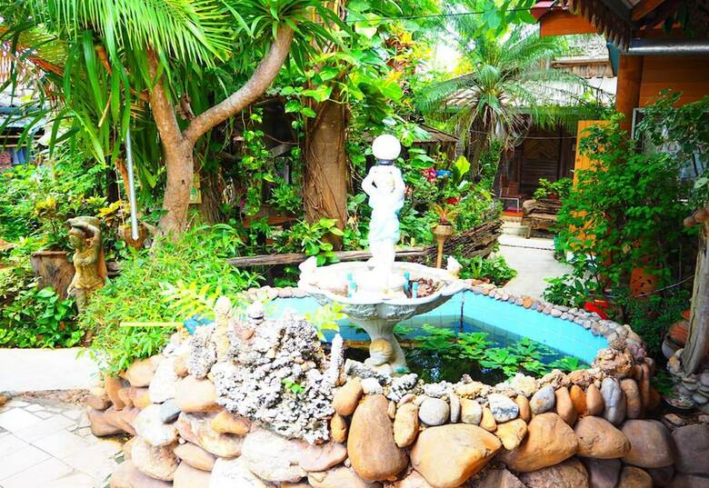 Hotel Three J Guesthouse