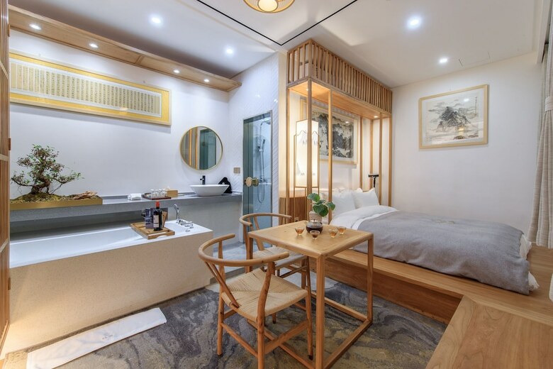 Hotel Isvara Flowing Ocean Guesthouse
