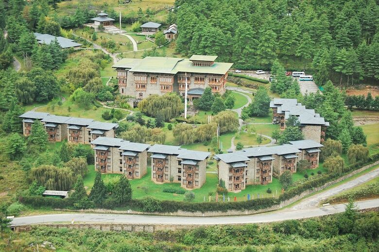Hotel Zhiwa Ling Heritage