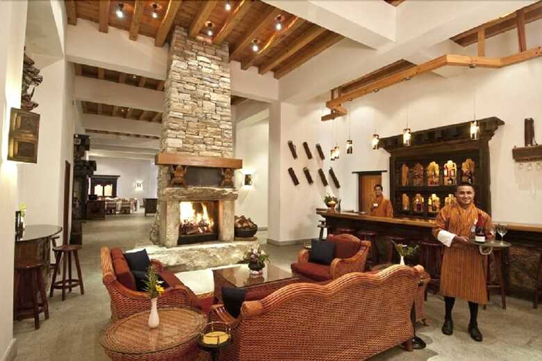 Hotel Zhiwa Ling Heritage