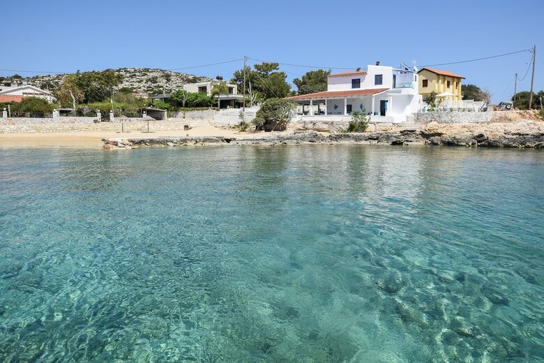Apartamentos Casa Limnionari Beach House