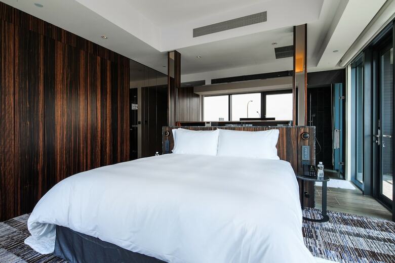 Suz & Catorze Hotel