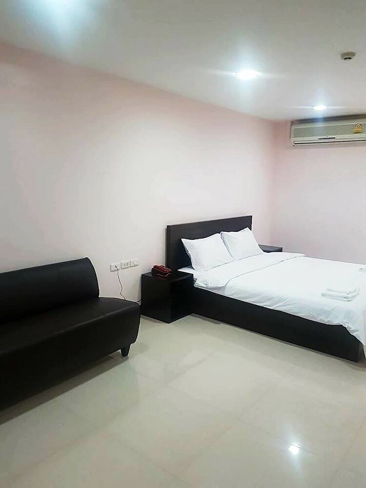 Hotel Mok Mek 72