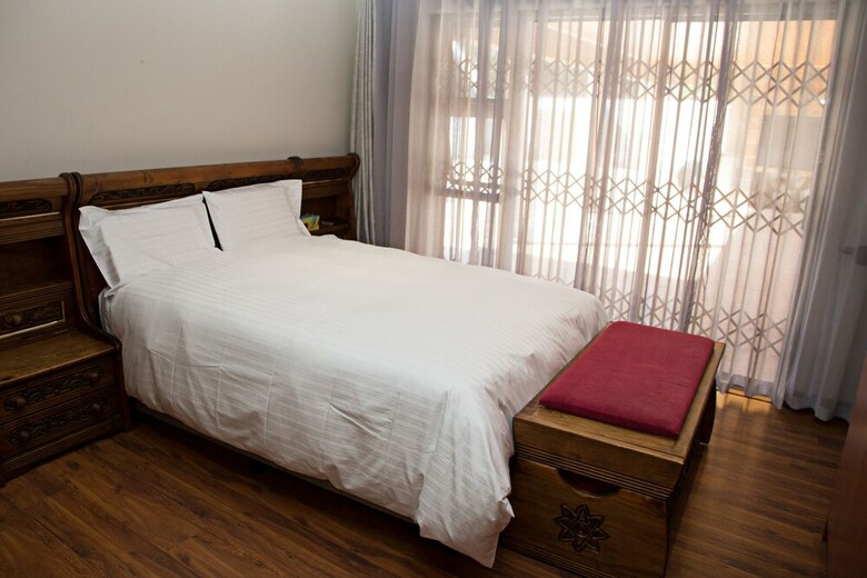 Hotel Therato Guesthouse
