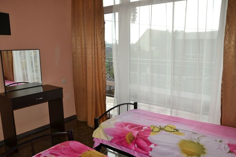 Hotel Sunrise Villa