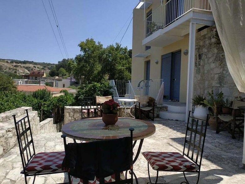 Pervola Petit Hotel