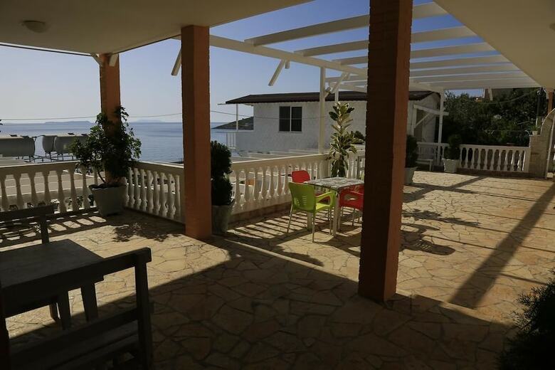 Hotel Qeparo Napolon Complex