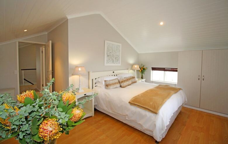 Hotel The Dunes (plett Just Property)