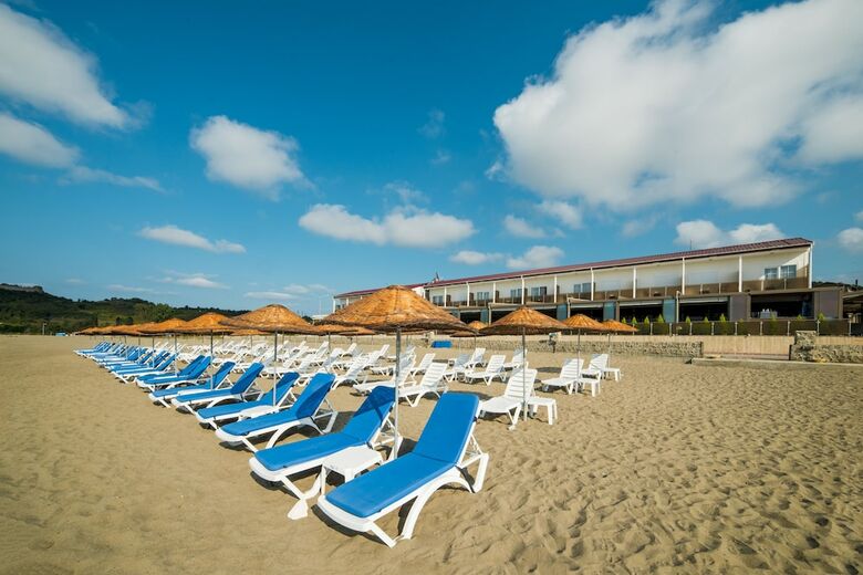 Hotel Sanli Beach Resort