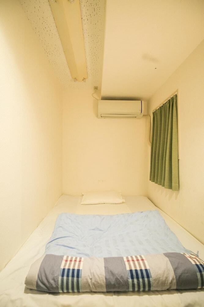 Hotel 123guest House