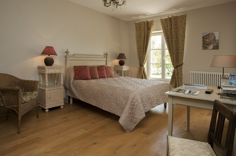 Hotel Maison D'hotes De Charme Les Bruhasses
