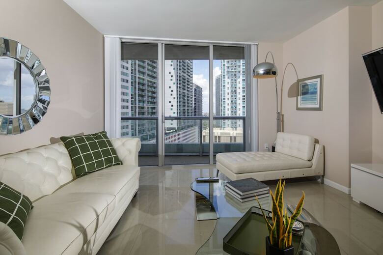 Icon Residences By Flashstay