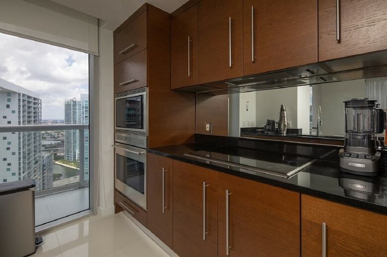Icon Residences By Flashstay