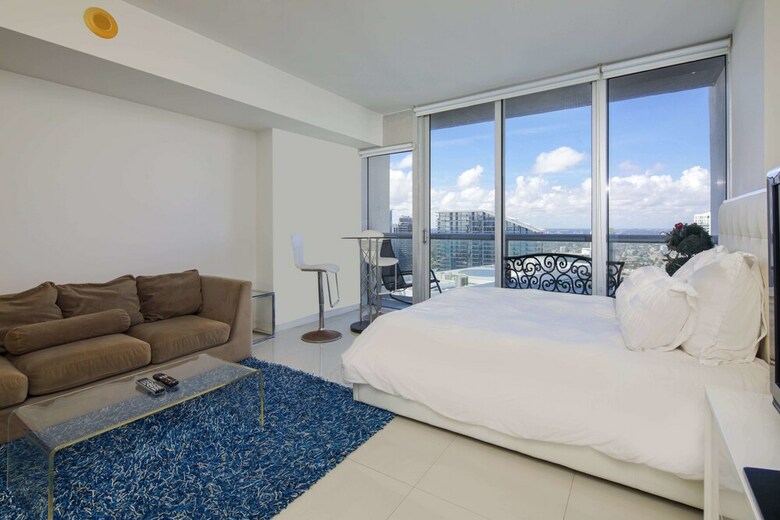 Icon Residences By Flashstay