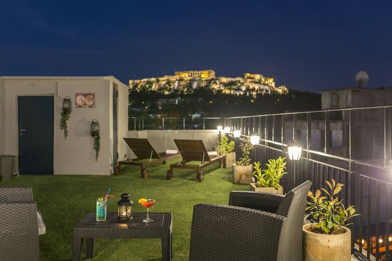 Hotel The Athens Version Luxury Suites
