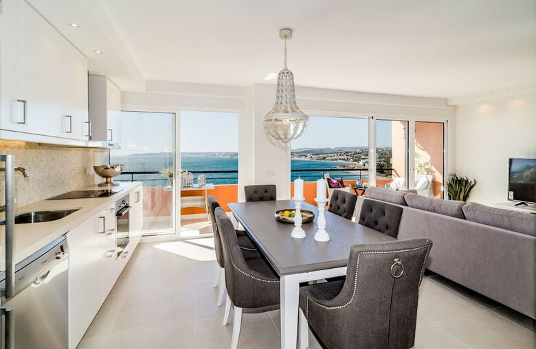 Apartamentos Cp- Modern 3 Bedroom Apt Frontline Beach