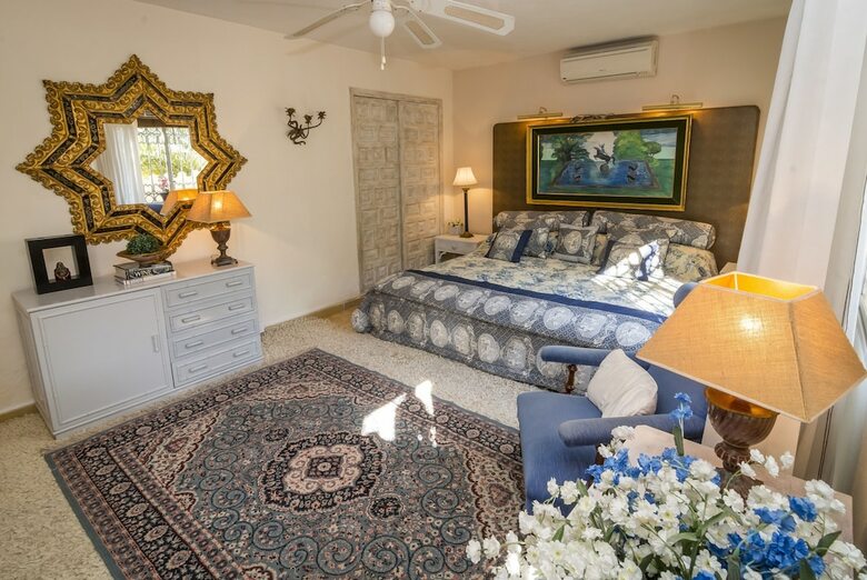 Lg-private Villa And Pool 100m To Beach