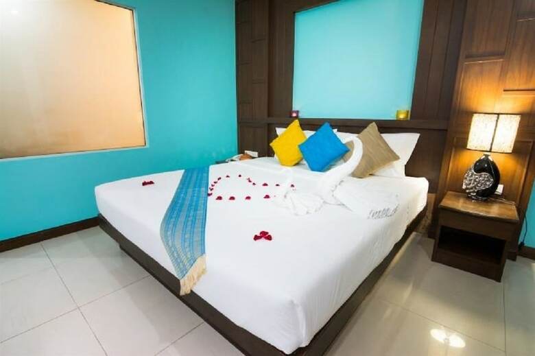Hawaii Patong Hotel