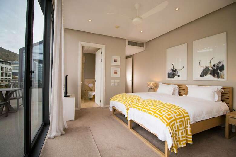 Hotel Mountain Marina Luxury Apartments